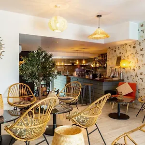 central-hotel-avignon.fr-provencehotel.com/
